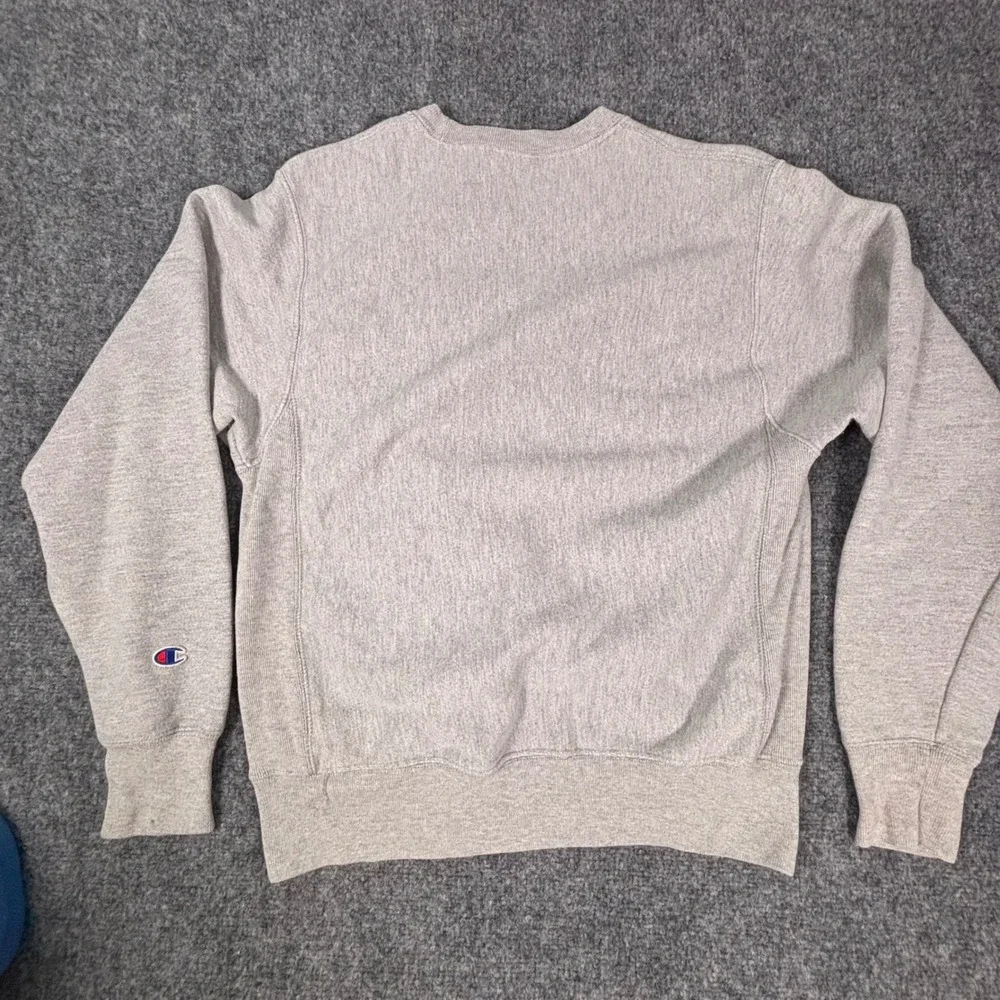 Champion VTG Reverse Weave Sweatshirt Mens Small Gray Logo Pullover Crewneck